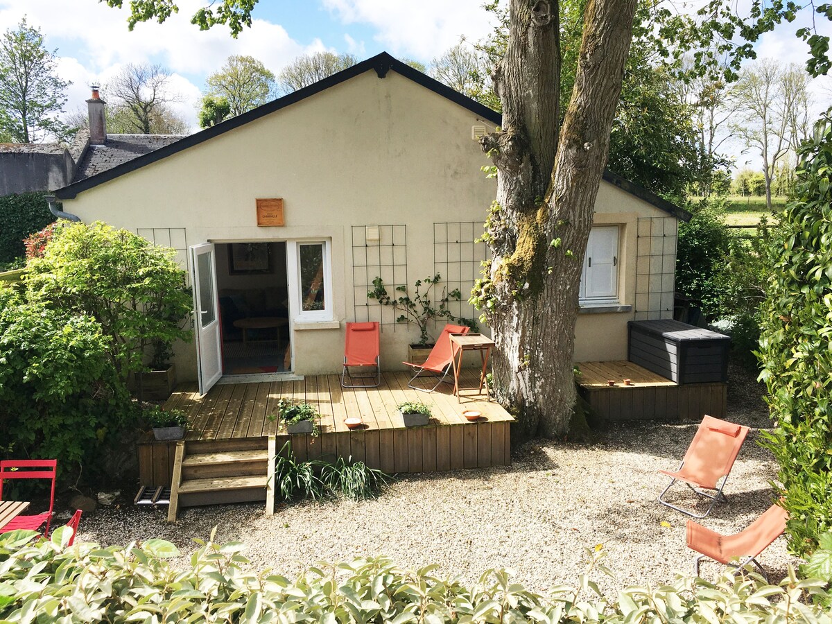 Chasse Spleen — entrance and terrace